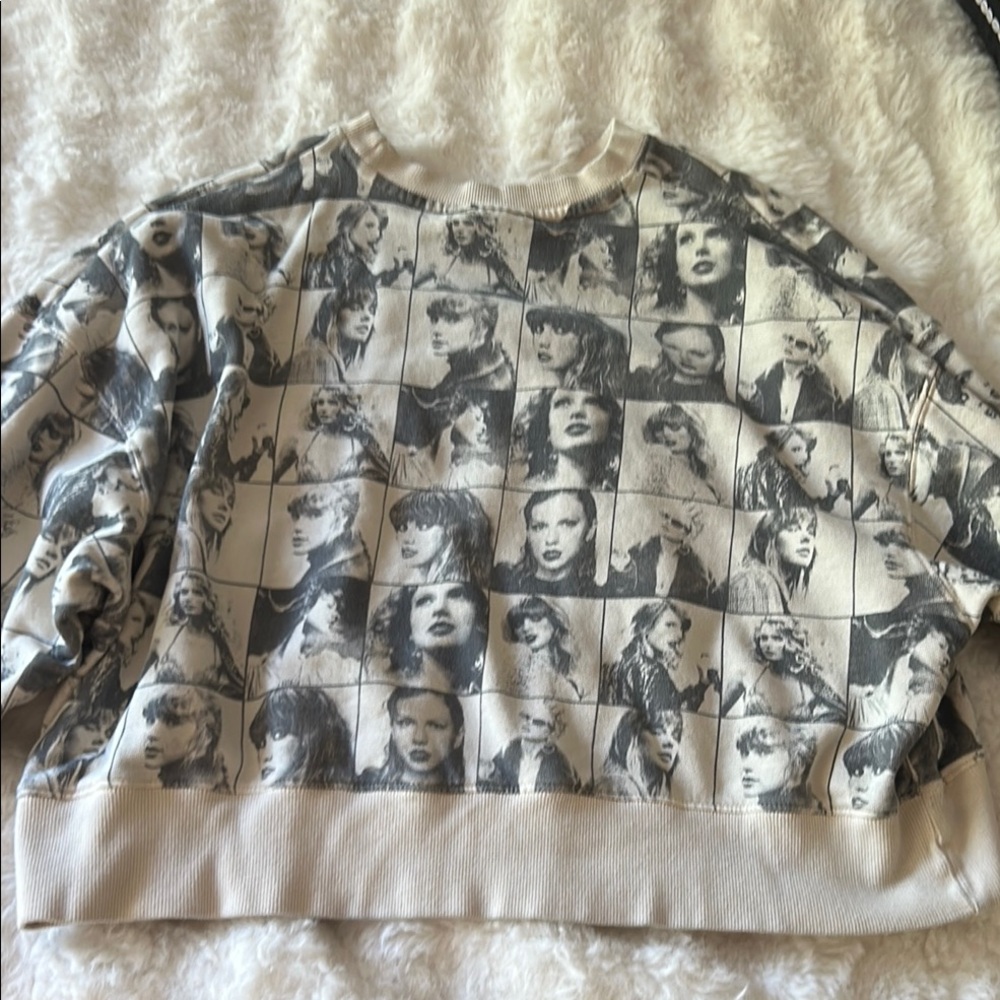Graphic Print Women's Sweater